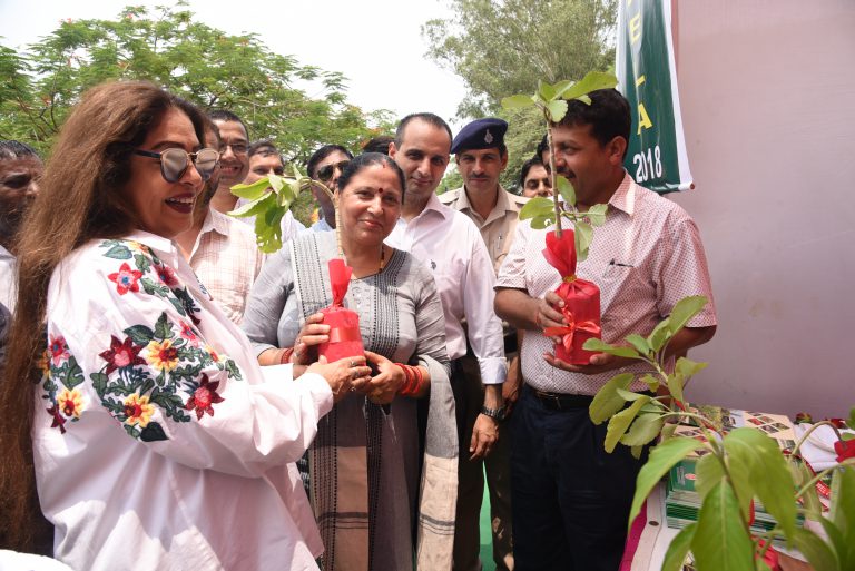Smt.-Kirron-Kher-Honble-member-of-Parliament-UT-Chd.-distribution-saplings-768x513